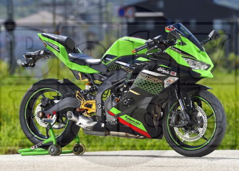 パフォーマンスステップキット KAWASAKI ZX-25R （シフター対応正