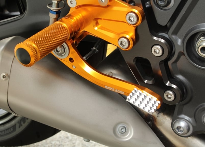 R ページ Ninja ZX-4RR / SE ('24-) スポーツローシート [-10mm+低反発