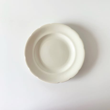FOOD FOR THOUGHT Paperwhite 花リムプレートM