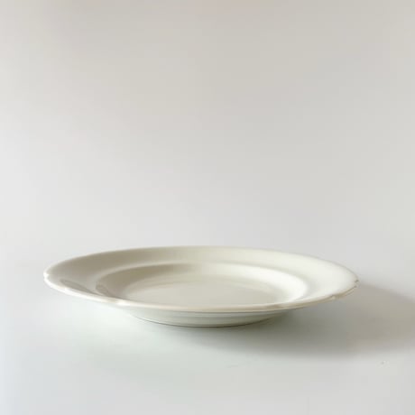FOOD FOR THOUGHT Paperwhite 花リムプレートM