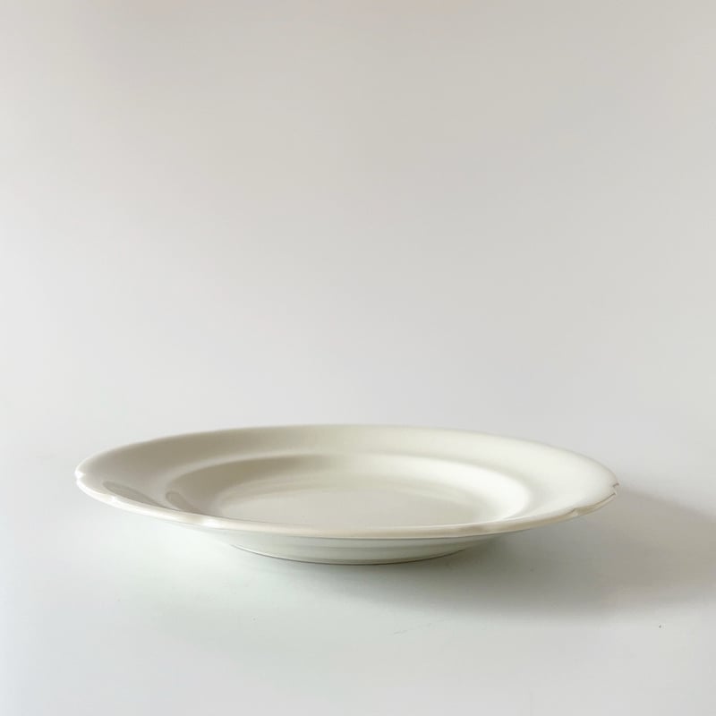 FOOD FOR THOUGHT Paperwhite 花リムプレートM | TEA TABLE