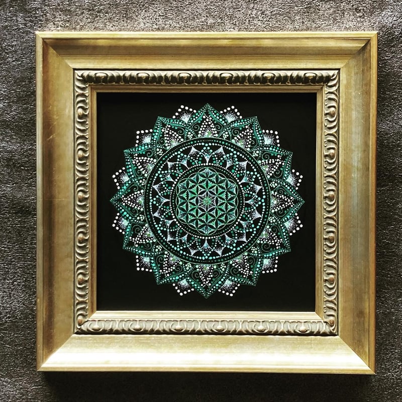 点描画曼荼羅 「すぐそこに」 | ao*makana｜ココロやわらぐ曼荼羅