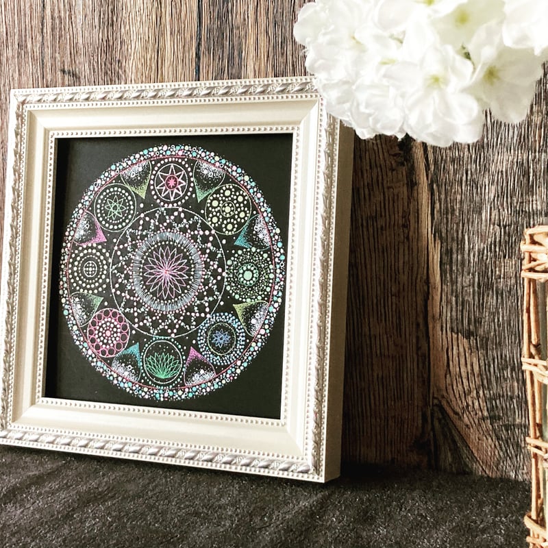 点描画曼荼羅「笑顔の種」 | ao*makana｜ココロやわらぐ曼荼羅アート