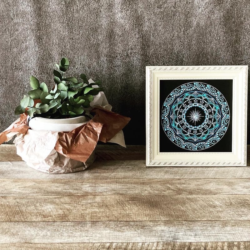✡️特選【原画一点物】イラストアート（額付） 点描画曼荼羅「軽く、軽く」 | ao*makana｜ココロやわらぐ曼荼羅アート