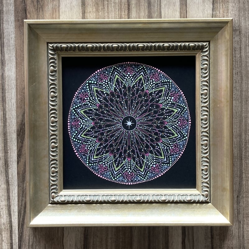 点描画曼荼羅 「運命の輪」 | ao*makana｜ココロやわらぐ曼荼羅アート
