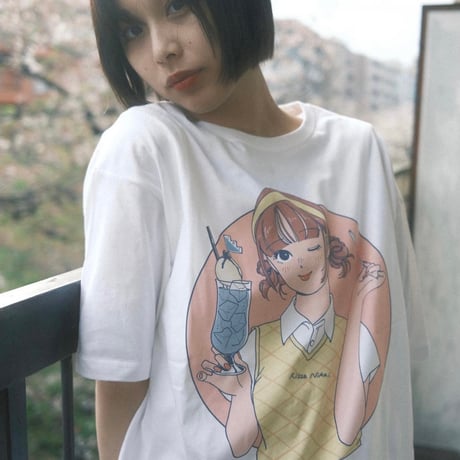 “ヨシフクホノカ×喫茶ニカイ”コラボＴシャツ  ピンク