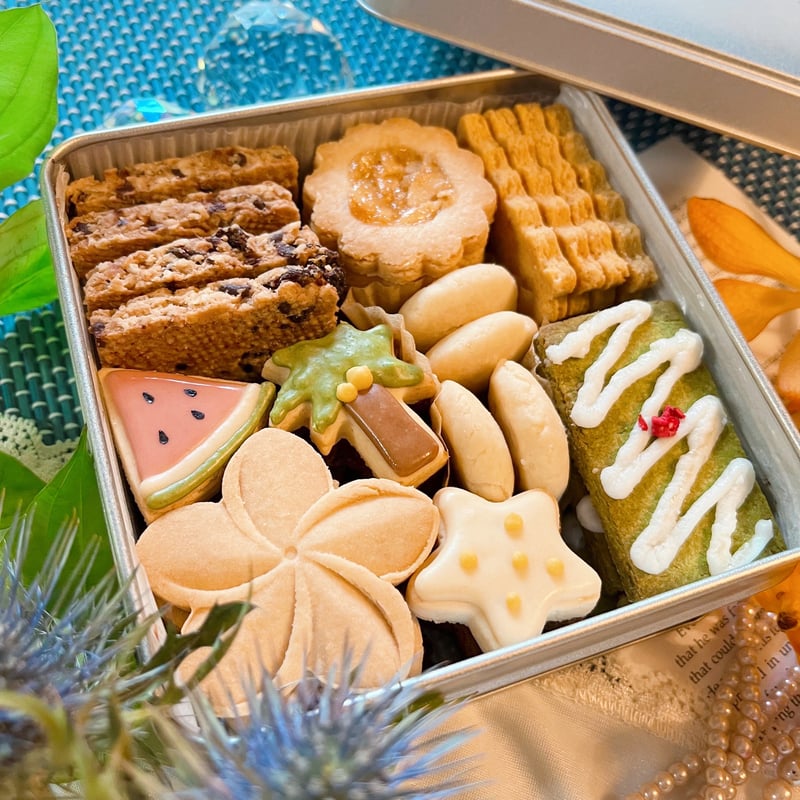 GUAM × STELLA クッキー缶🍪🇬🇺 | Stella sweets