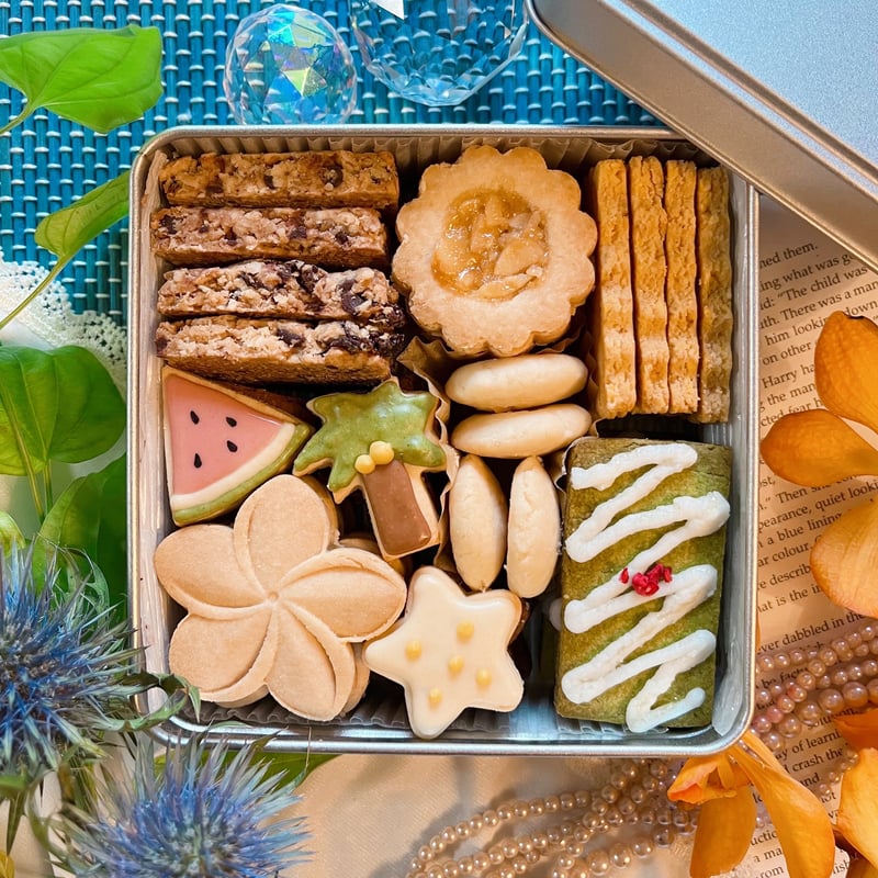 GUAM × STELLA クッキー缶🍪🇬🇺 | Stella sweets