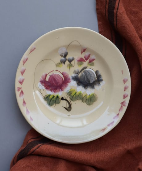 GIEN Les Dépareillées ライオン紋章 小皿 φ12.5cm GIEN Les Dépareillées ライオン紋章 小皿 φ12.5cm Gien【Rinceaux