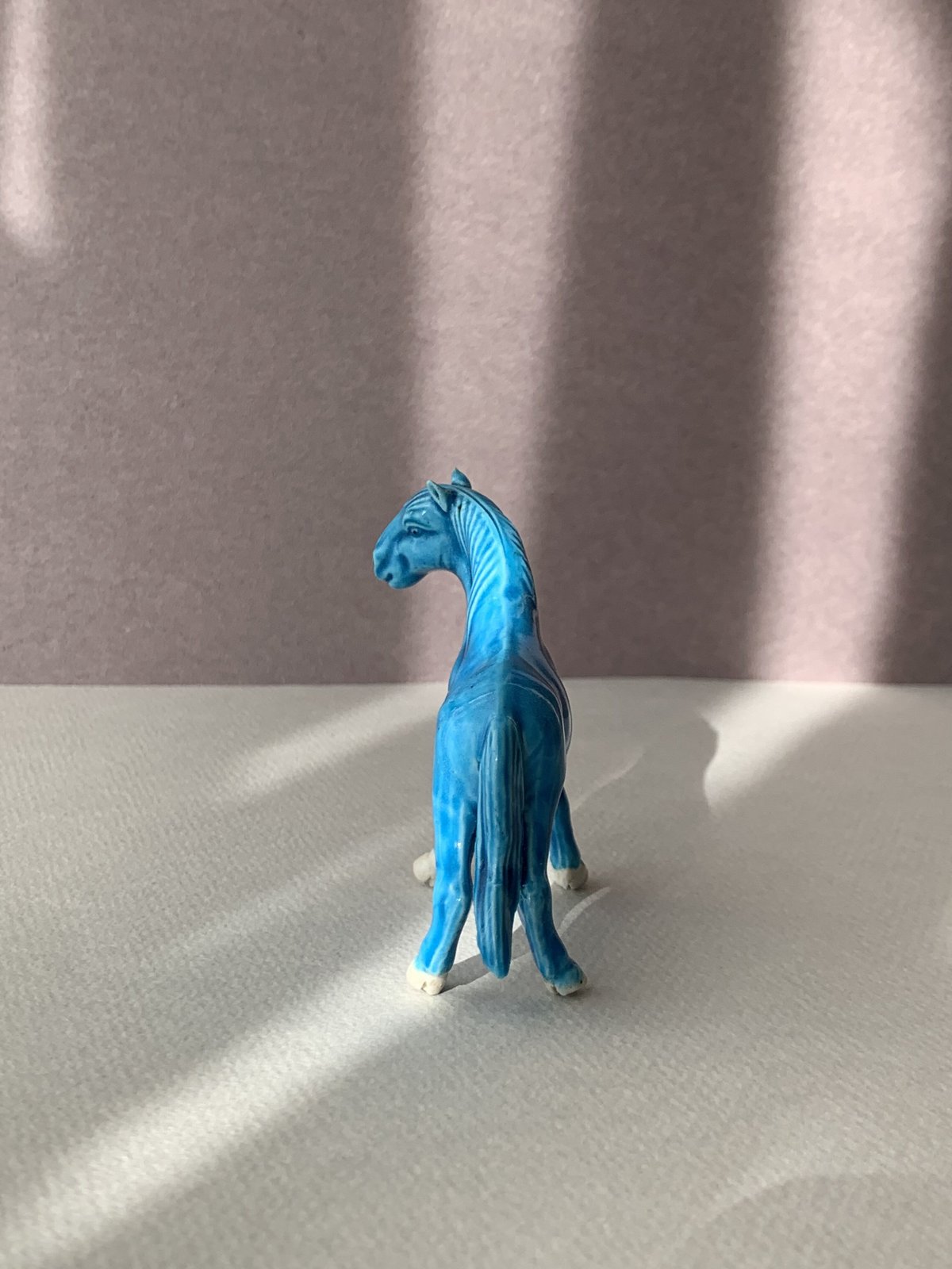 手乗りの青い馬 | Imaginary Cajuen 手乗りの青い馬 | Imaginary Cajuen