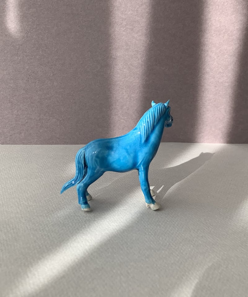 かなり前の競馬の景品の置物です。多分。 かなり前の競馬の景品の置物です。多分。 Amazon.co.jp: UFO