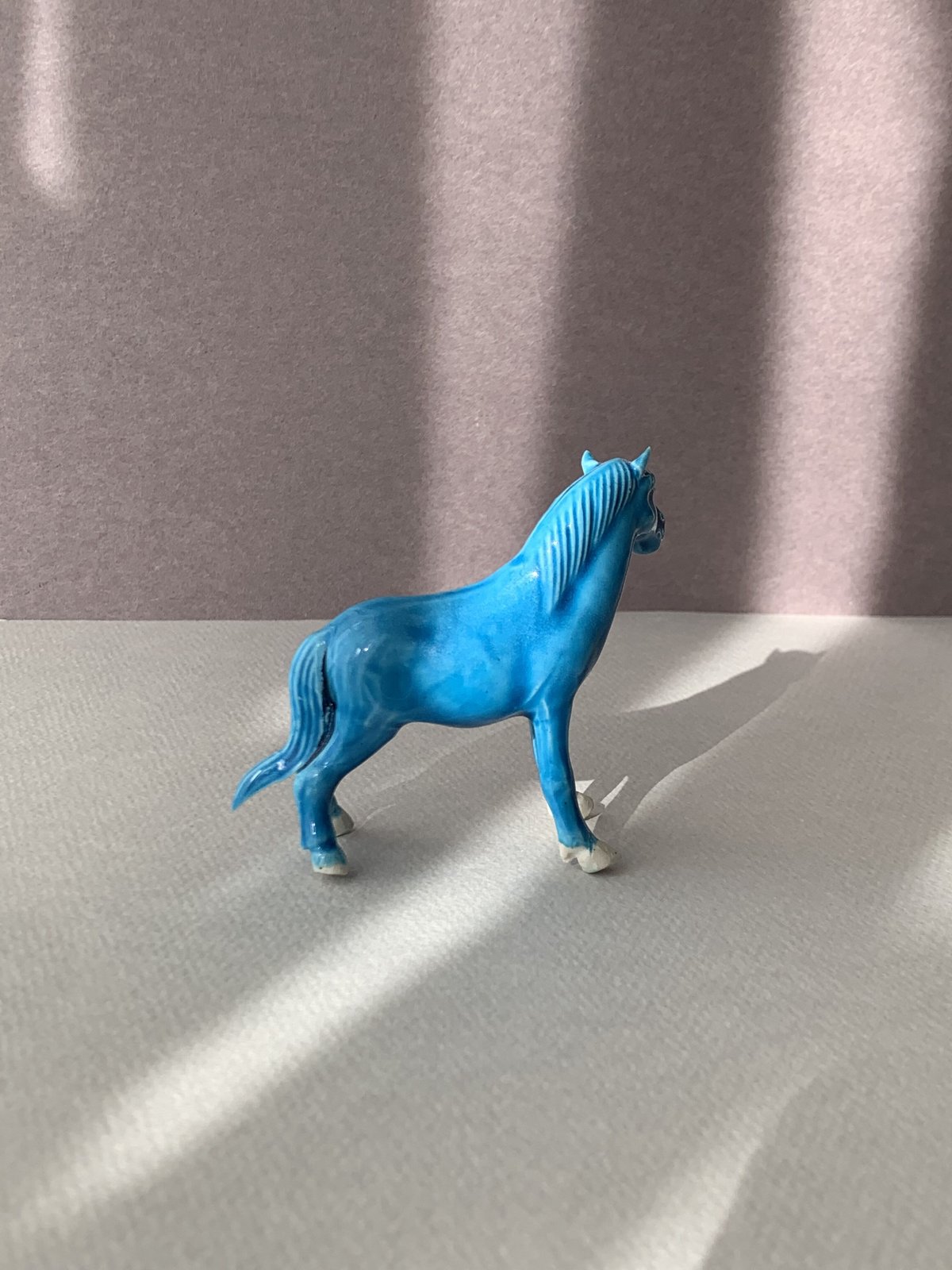 手乗りの青い馬 | Imaginary Cajuen 手乗りの青い馬 | Imaginary Cajuen