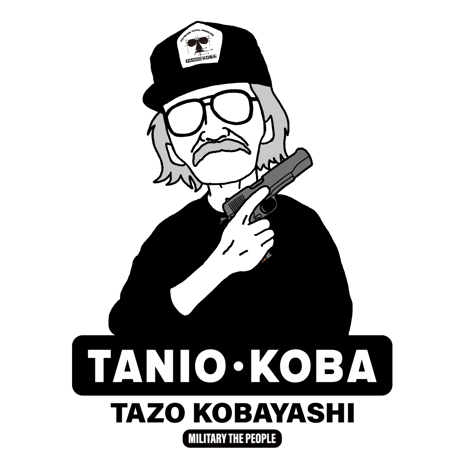 小林太三／タニオ・コバ　MILITARY THE PEOPLE　コットンTシャツ／ホワイト