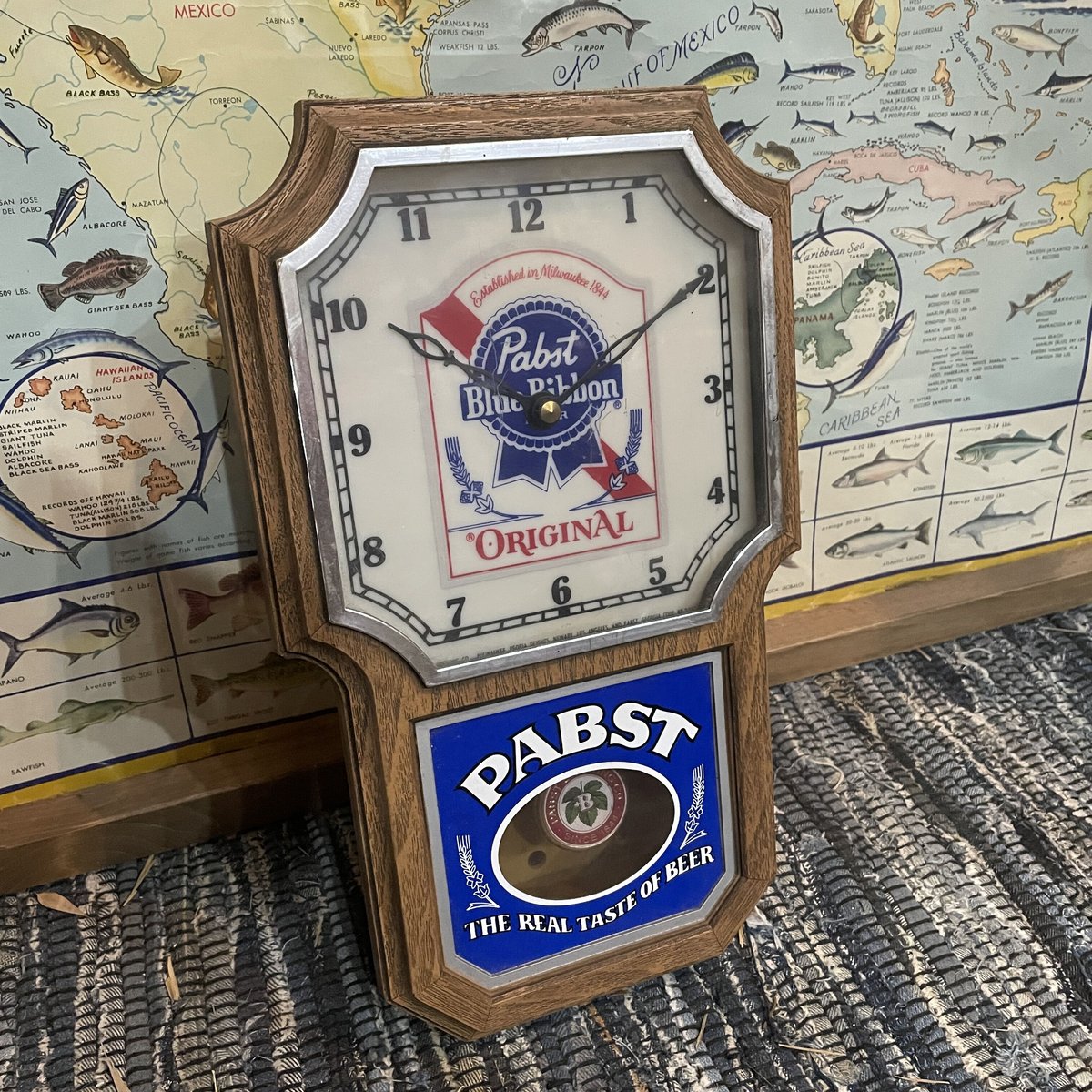 【Junk 動きません】Vintage pabst Blue ribbon 壁掛け時計 【Junk 動きません】Vintage pabst Blue ribbon 壁掛け時計