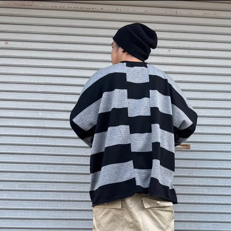 TEXTURED BORDER KNIT L/S
