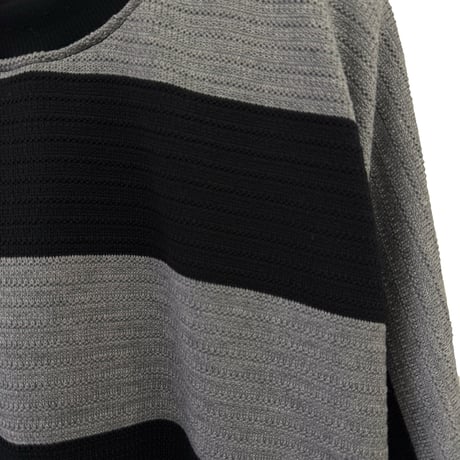 TEXTURED BORDER KNIT L/S