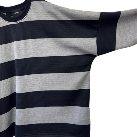 TEXTURED BORDER KNIT L/S