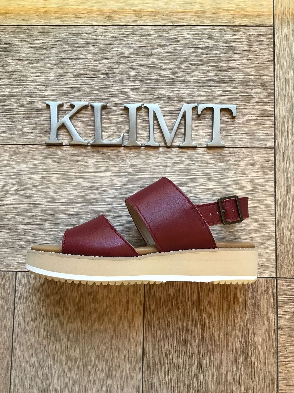 牛革2本ベルト厚底サンダル レッド（エンジ） | shoes-klimt