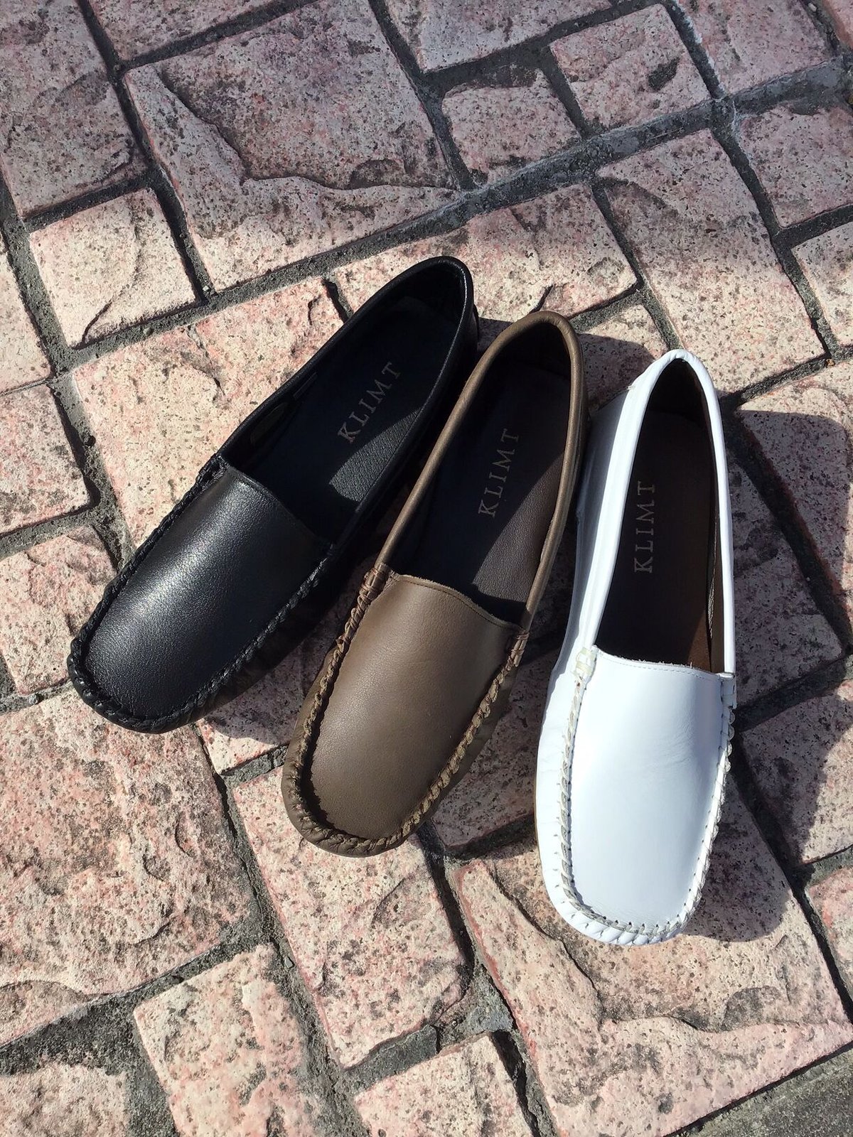 牛革 足を包み込む楽ちんモカシンシューズ ブラック | shoes-klimt