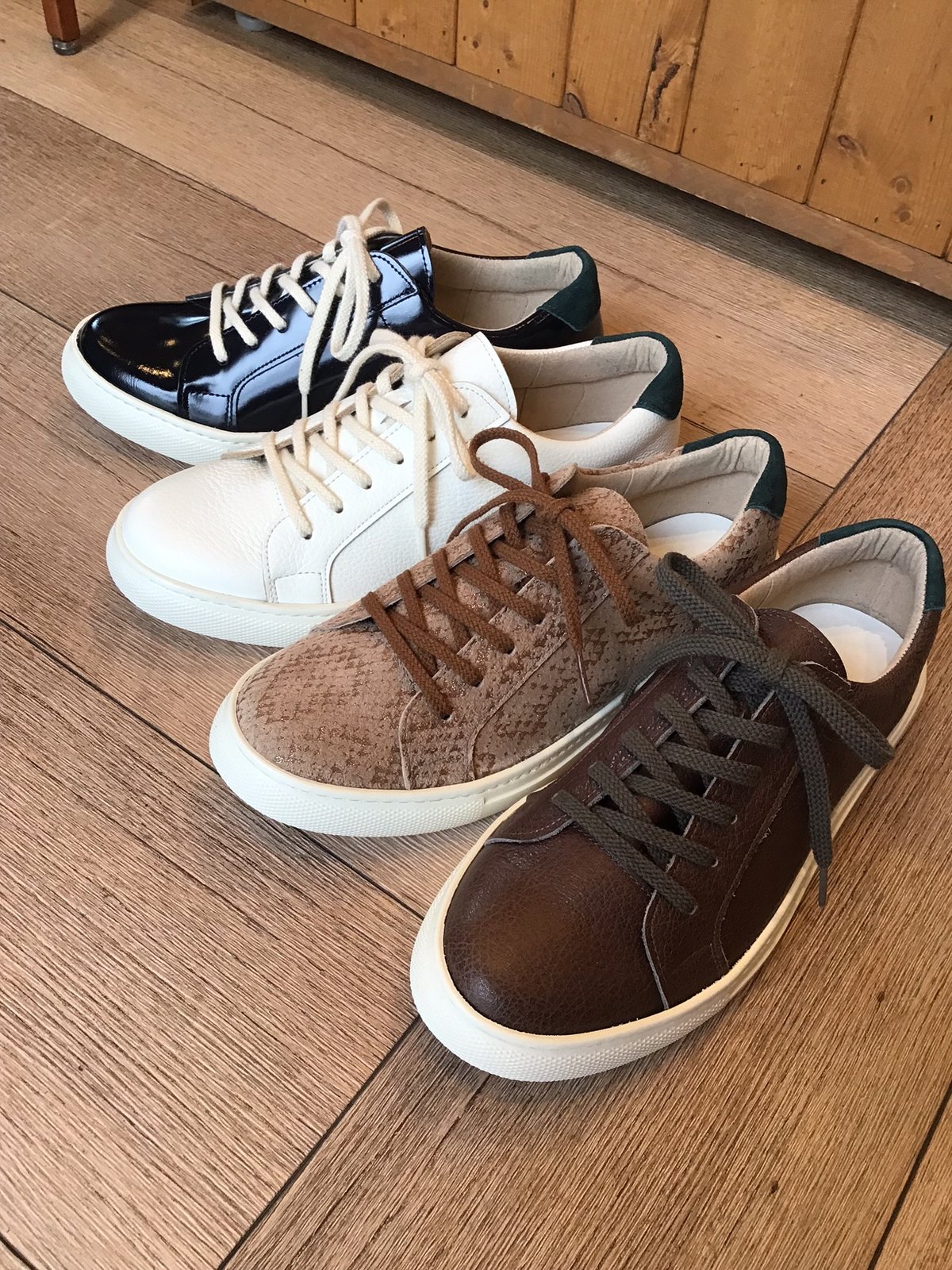 牛革レースアップスニーカー パイソン柄 | shoes-klimt