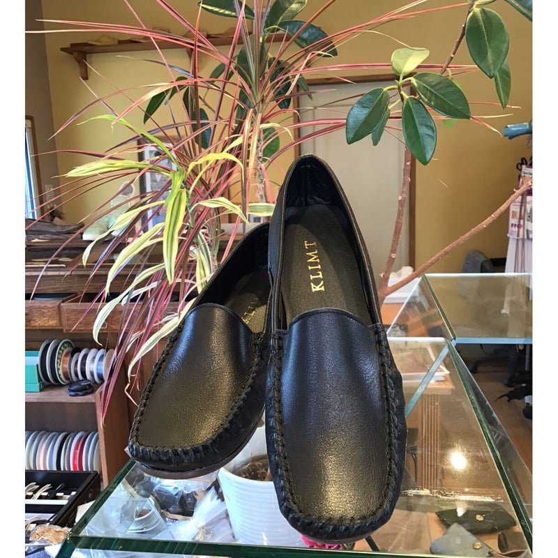 KLEMAN ブラックレザー モカシンシューズ KLEMAN 黒 レザー モカシンシューズ KLEMAN 黒 レザー モカシン