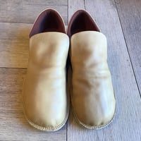 牛革スリップオンシューズ　キャメル