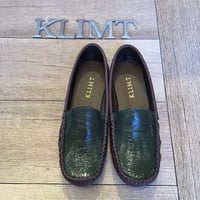 足を包み込む楽ちん本革モカシン  ダークブラン×エナメルグリーン