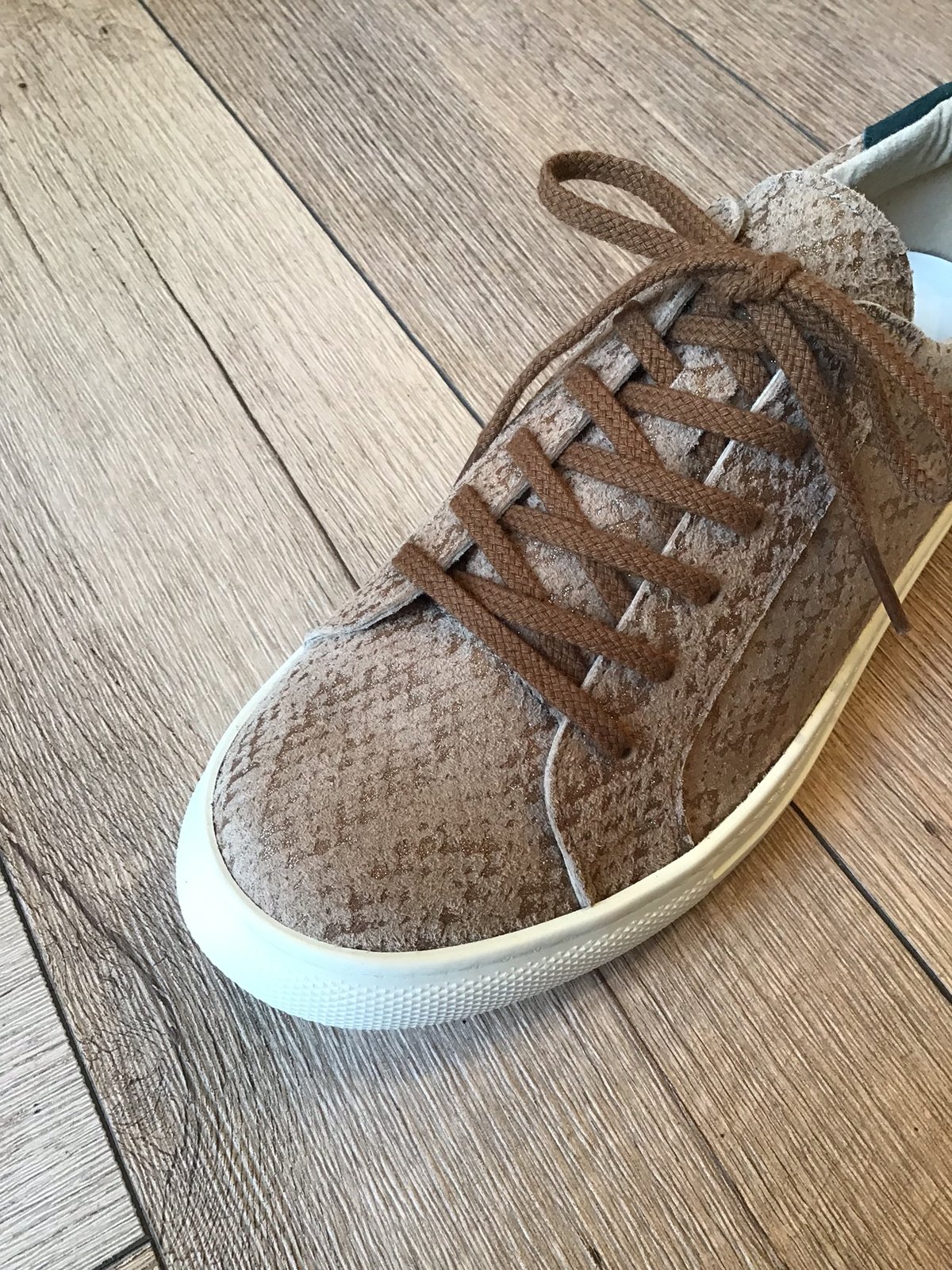 牛革レースアップスニーカー パイソン柄 | shoes-klimt