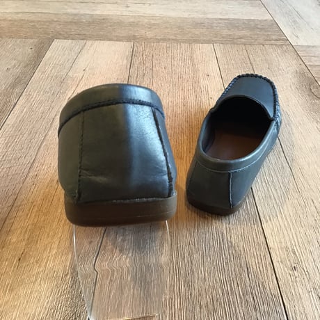 牛革 足を包み込む楽ちんモカシンシューズ 靴 藍色ネイビー