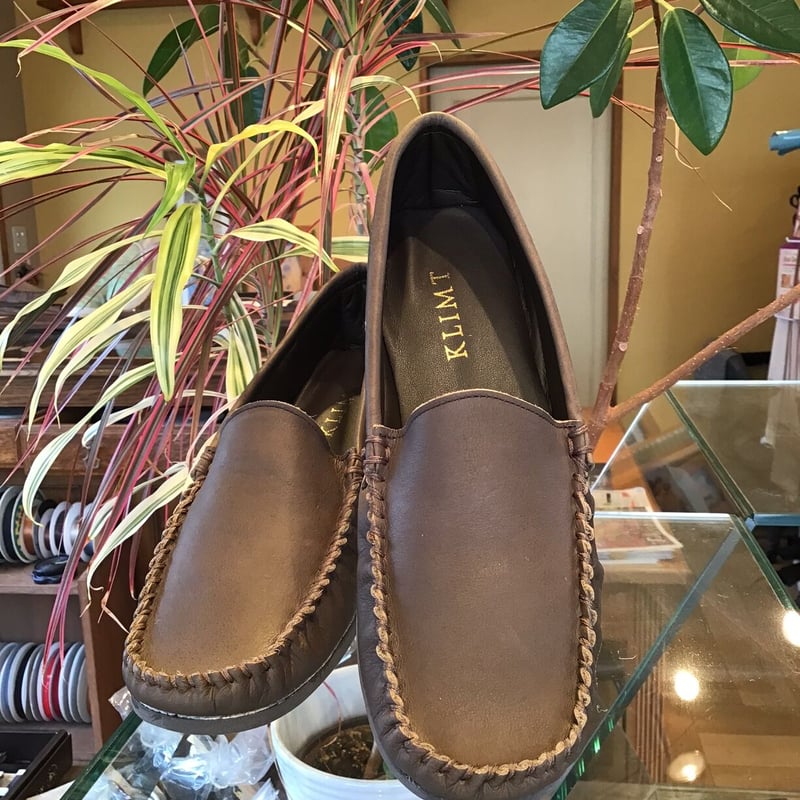 牛革 足を包み込む楽ちんモカシンシューズ ダークブラウン | shoes-klimt