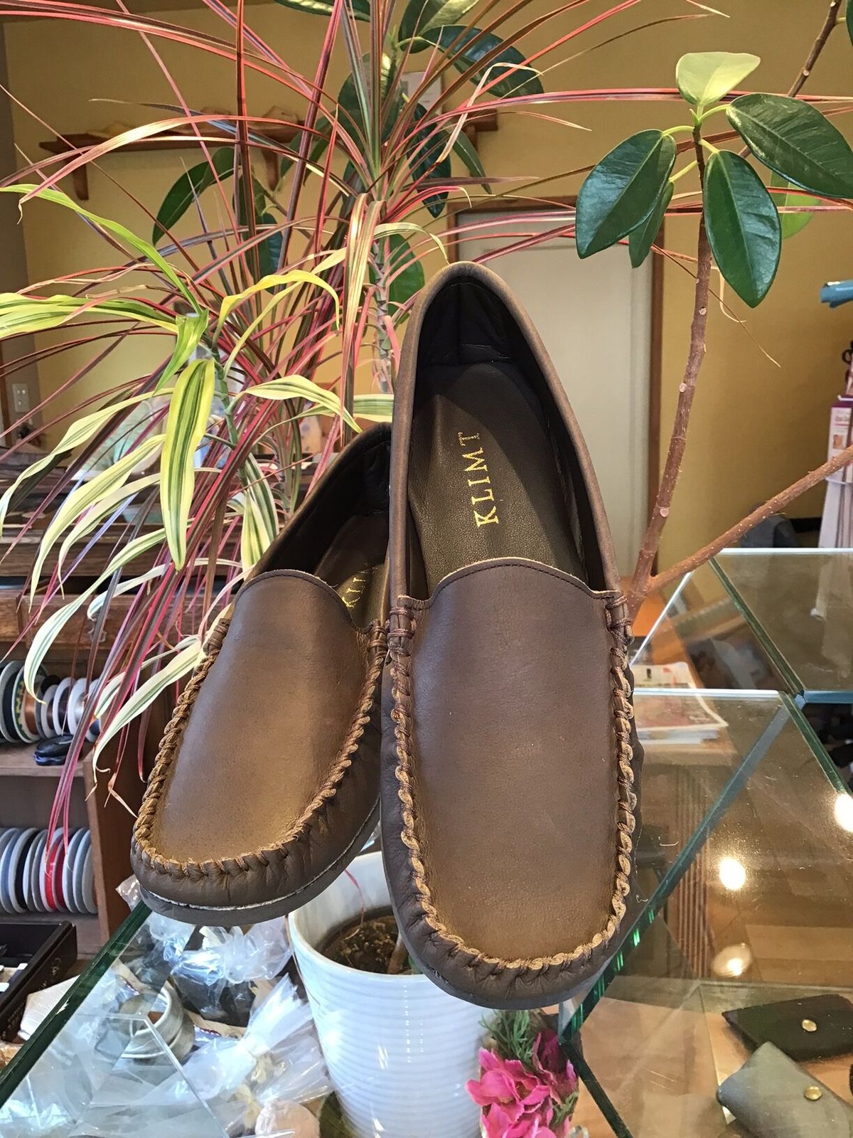 牛革 足を包み込む楽ちんモカシンシューズ ダークブラウン | shoes-klimt