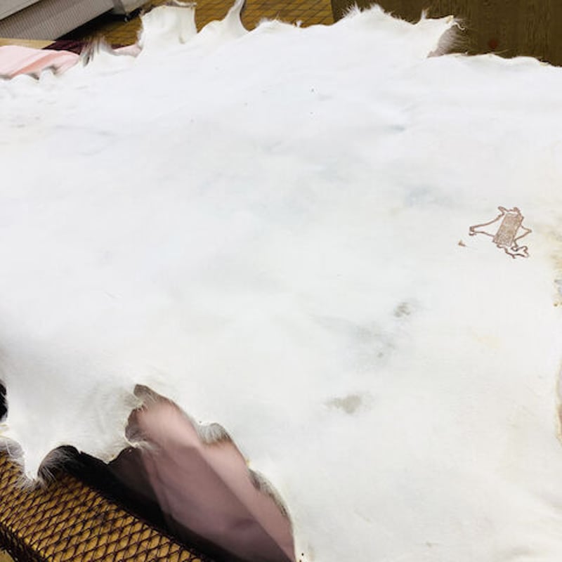 北海道産エゾ鹿毛皮ラグ（敷物）(約146cmx約100cm)※送料無料 | 北海道
