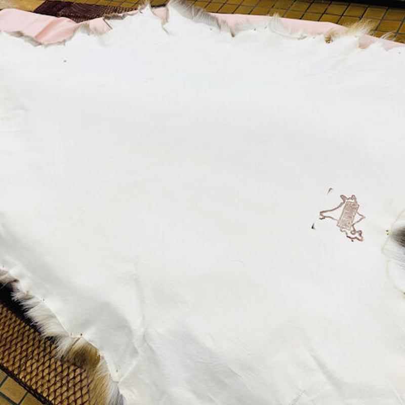 北海道産エゾ鹿毛皮ラグ（敷物）(約124cmx約90cm)※送料無料 | 北海道