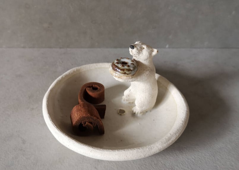 陶房たゆ お香立て シロクマ | craft works HACHINOSU yufuin