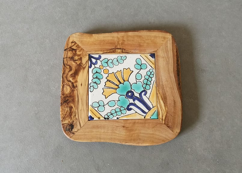 オリーブの鍋敷き 花タイル | craft works HACHINOSU yufuin
