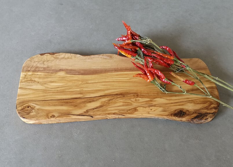 まな板　オリーブウッドで作られたカッティングボード/切り株型中397 カッティングボード｜オリーブウッドの高品質なハンドメイド商品