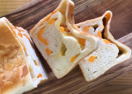 プレミアムチーズ食パン