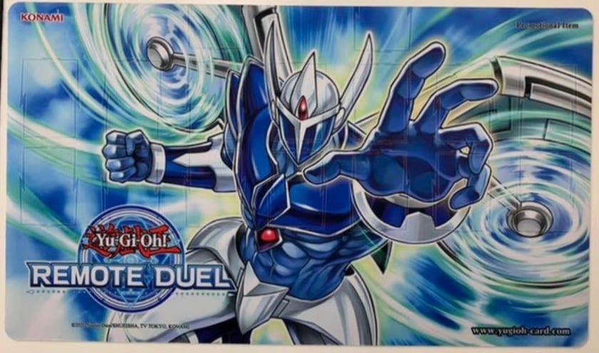 遊戯王 E HERO エアーマン UDS プレイマットグリーン美品