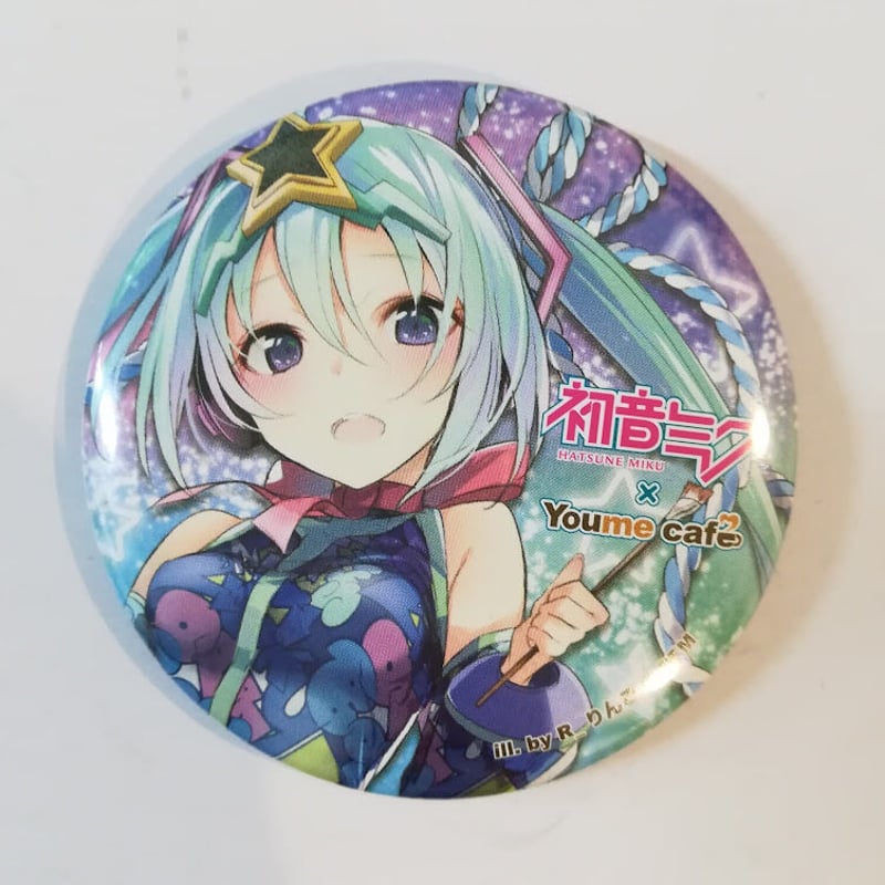 KAITO 　初音ミク　Youme cafe　缶バッジ ボーカロイド 初音ミク（等身柄） 缶バッジ「初音ミク」×Youme cafe