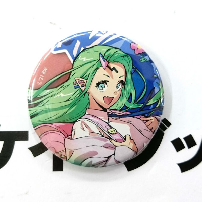 マクロス　レイナ　缶バッジ 新品マクロス レイナ ミニキャラ 缶バッジの通販 by ちょちょん