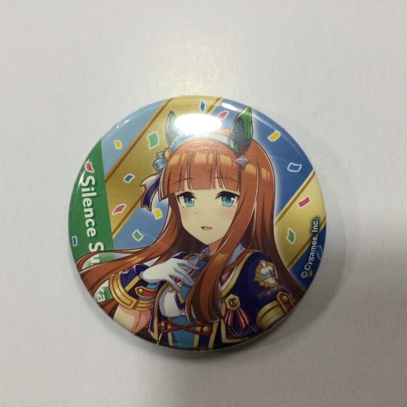 ウマ娘 サイレンススズカ 缶バッジ 3rd EVENT Ver | K-BOOKS 秋葉原