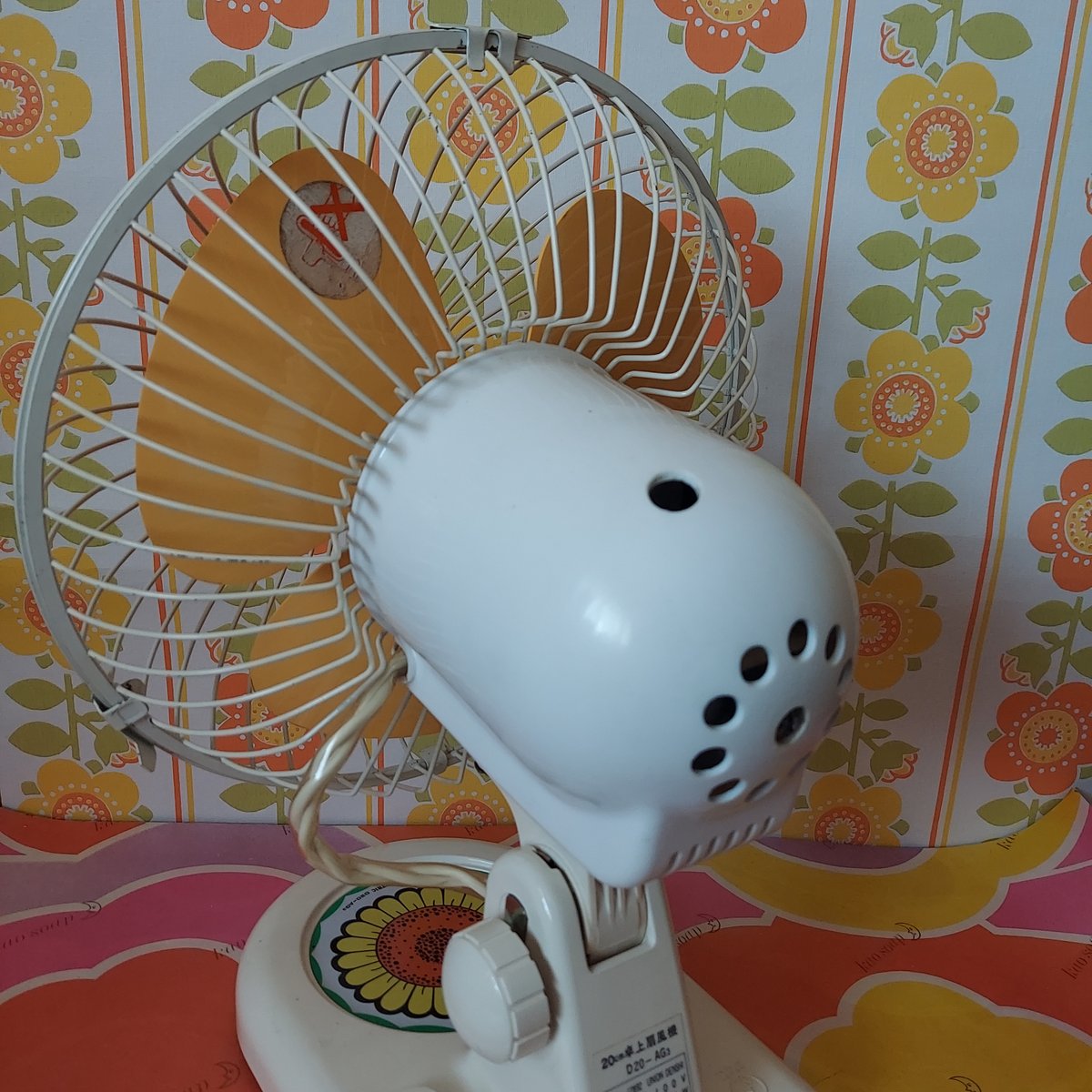 扇風機　三菱　卓上　レトロ　インテリア　かわいい　薄緑 扇風機 三菱 卓上 レトロ インテリア かわいい 薄緑 - メルカリ