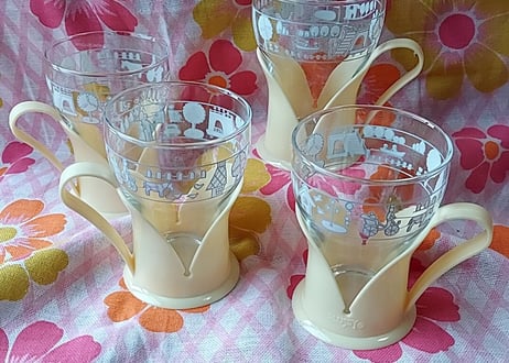 プラッシー✩.*˚チューリップスタンドコップ