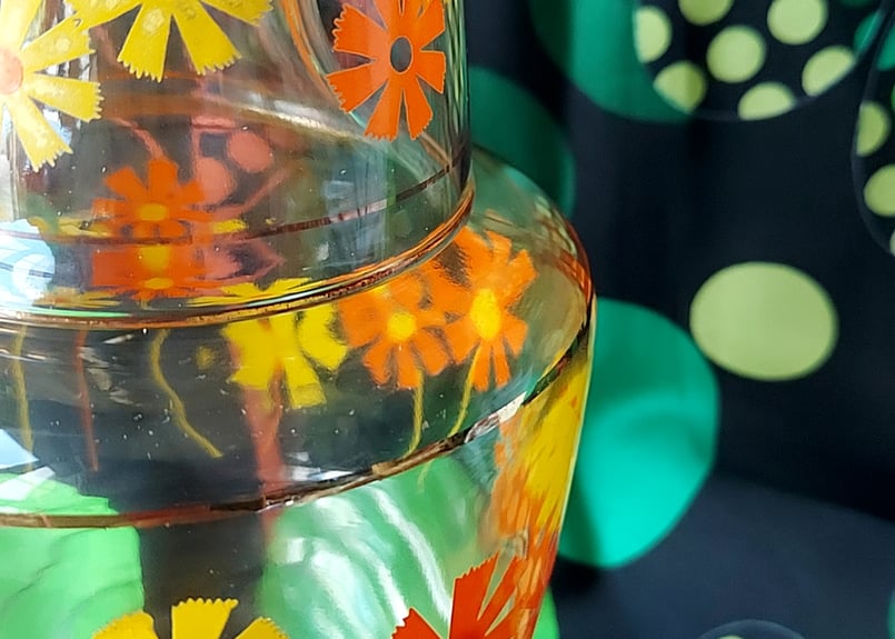 【ビンテージ】美品　希少　イエシア　リトアニアの花瓶　金彩　四葉型 ビンテージ】美品 希少 イエシア リトアニアの花瓶 金彩 四葉型