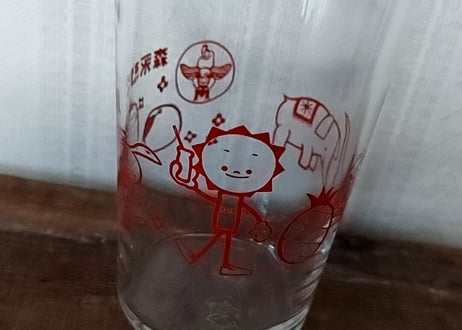 森永牛乳✩.*˚ホモちゃんグラス