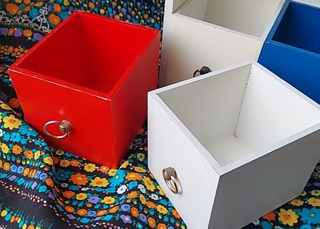 トリコカラー🇬🇧4つポケットの引き出しBOX