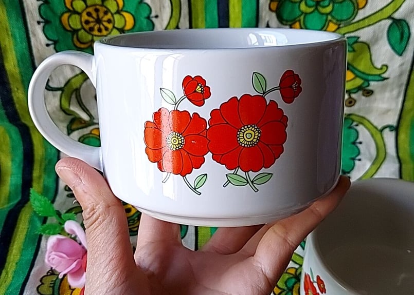 超レアー三角スタンプ！スージークーパー「赤い花柄」八角プレート（ボウル） ミニレターセット 赤ずきん メリーゴーランド - 雑貨オンライン