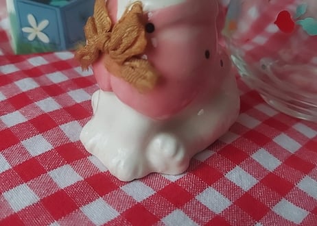 テリアの陶器の置物