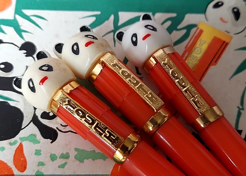 【麦子ページ】手のひらサイズのちいさな愛らしいアンティークチャイナヘッド シリーズ累計15万部!! 美しい佇まい、ギフトにも人気の「ちいさな