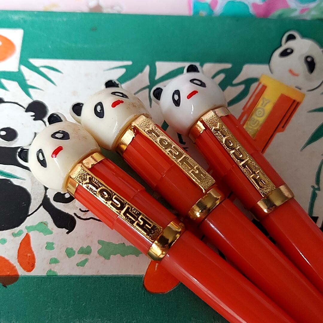 チャイナ製🇨🇳パンダの万年筆 オレンジ | あんちーくKIDAN STORE